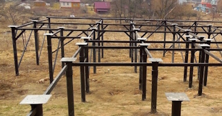 Свайный фундамент под ключ цена с установкой в Дальнегорске от 525 рублей/м2| установка свайного фундамента под дом под ключ недорого